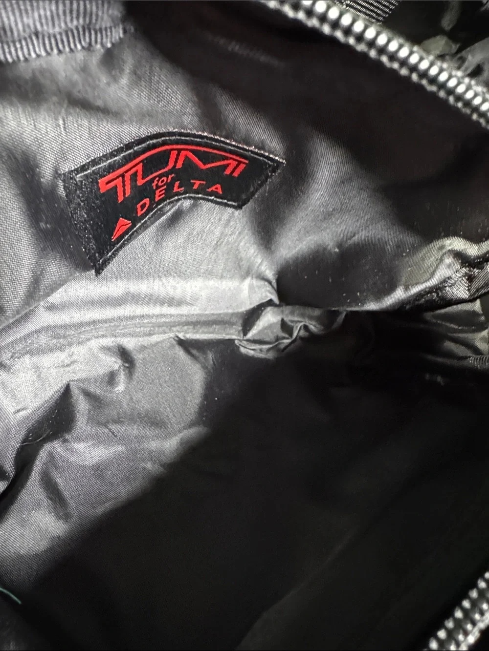 Lot of Tumi’s cosmetic and tote bag - Picture 4 of 9